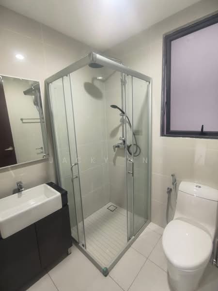 Condominium for Rent at Kings Bay @ Country Garden Danga Bay - Jacky Ong - Bathroom - PropertyGuru.com.my