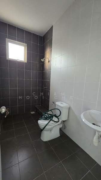 Rumah Teres 3 Tingkat untuk Dijual di Butterworth (Penang) - Chiam Hooi Chai - Bathroom - PropertyGuru.com.my