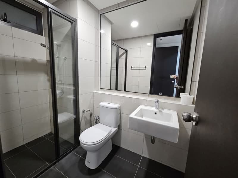 Service Residence for Sale at The Tamarind - Febe Soon - Bathroom - PropertyGuru.com.my