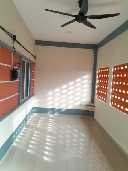 1-storey Terraced House for Rent in Beranang (Selangor) - Chong . - Balcony - PropertyGuru.com.my