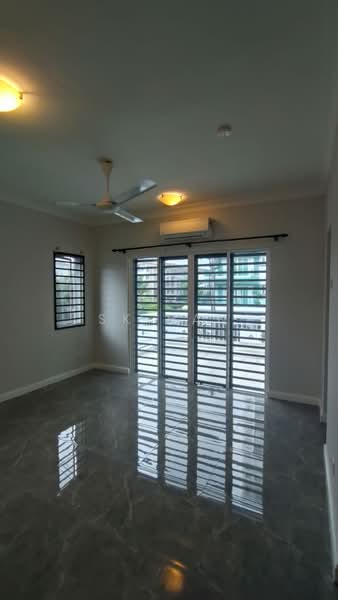 2.5-storey Terraced House for Rent in Taman Seri Minang (Cheras) - SK Han - Master Bedroom - PropertyGuru.com.my