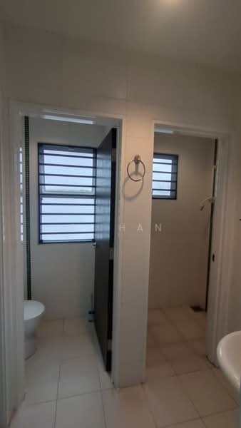 2.5-storey Terraced House for Rent in Taman Seri Minang (Cheras) - SK Han - Bathroom - PropertyGuru.com.my