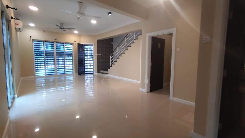 2.5-storey Terraced House for Rent in Taman Seri Minang (Cheras) - SK Han - Living Room - PropertyGuru.com.my