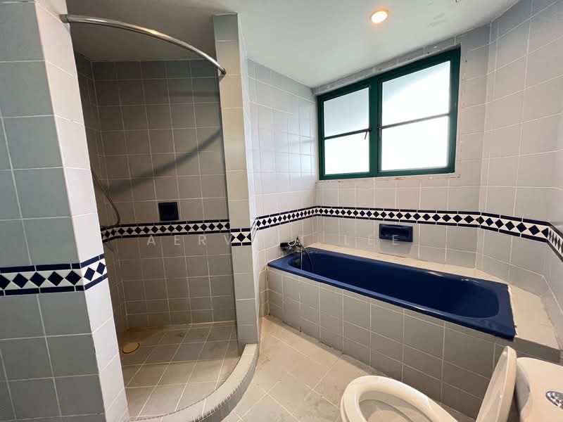 Kondominium untuk Dijual di The Straits View Condominium - Aervint Lee - Bathroom - PropertyGuru.com.my