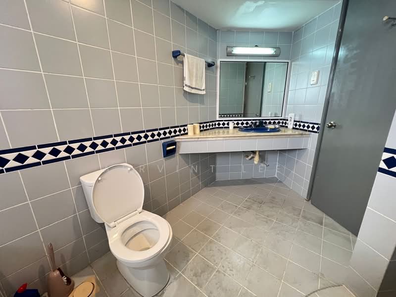 Kondominium untuk Dijual di The Straits View Condominium - Aervint Lee - Bathroom - PropertyGuru.com.my