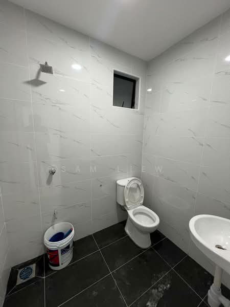 Rumah Teres 1 Tingkat untuk Disewa di Taman Abad (Johor Bahru) - Sam Liew - Bathroom - PropertyGuru.com.my