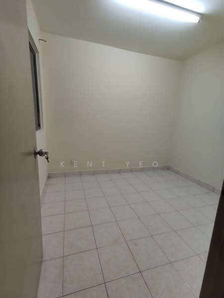 Apartment for Sale at Zamrud Apartment - Kent Yeo - Interior - PropertyGuru.com.my