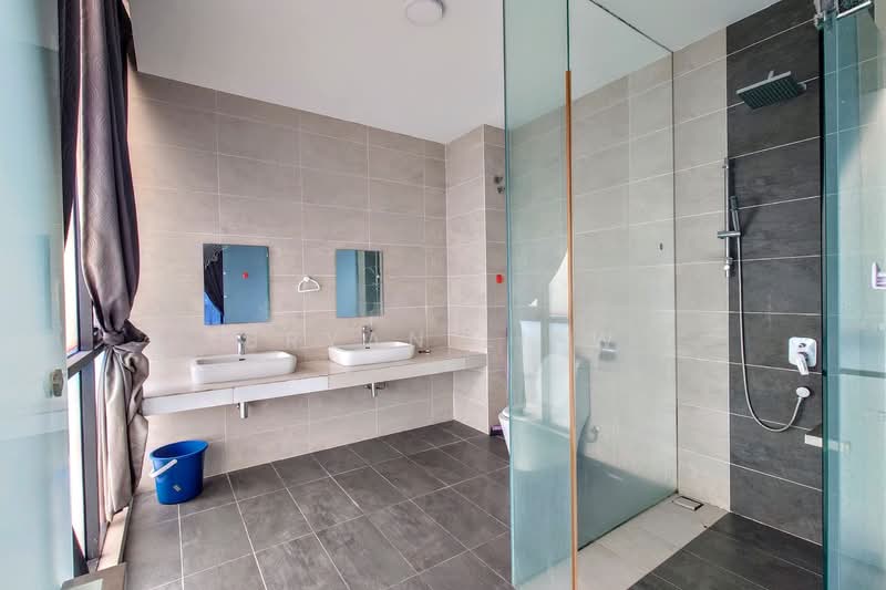 3.5-storey Terraced House for Rent in Damansara Perdana (Selangor) - Bryan Liew - Bathroom - PropertyGuru.com.my