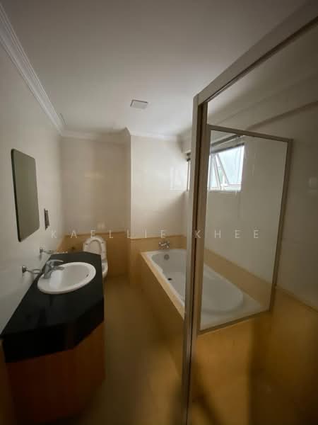 Condominium for Rent at Hartamas Regency 2 - Kaellie Khee - Bathroom - PropertyGuru.com.my