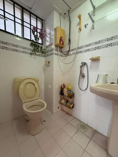 Pangsapuri untuk Dijual di Daya View - Serene Chua - Bathroom - PropertyGuru.com.my