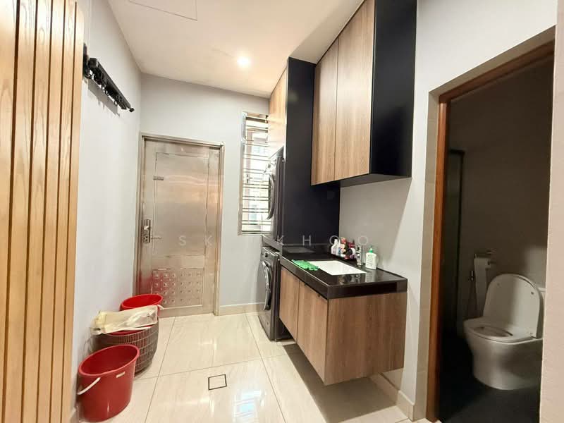 2.5-storey Terraced House for Sale in Taman Sutera Utama (Skudai) - Sky Khoo - Bathroom - PropertyGuru.com.my