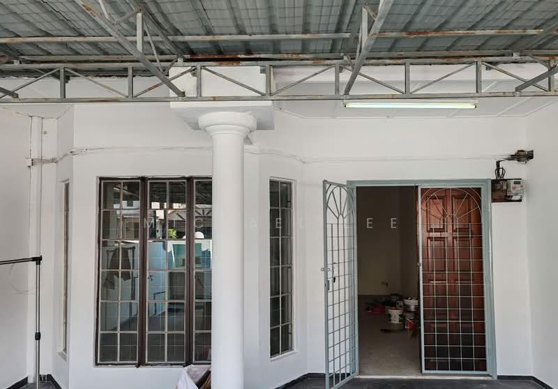 2-storey Terraced House for Sale in Pjs 10 (Sunway) - Michael Lee - Entrance - PropertyGuru.com.my