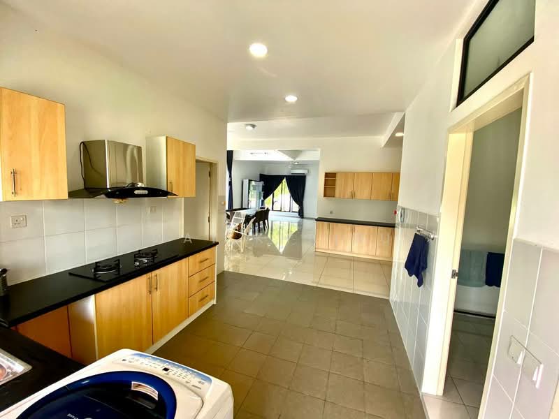 Semi-Detached House for Sale in Setia Ecohill (Semenyih) - Ewat Khairul - Kitchen - PropertyGuru.com.my