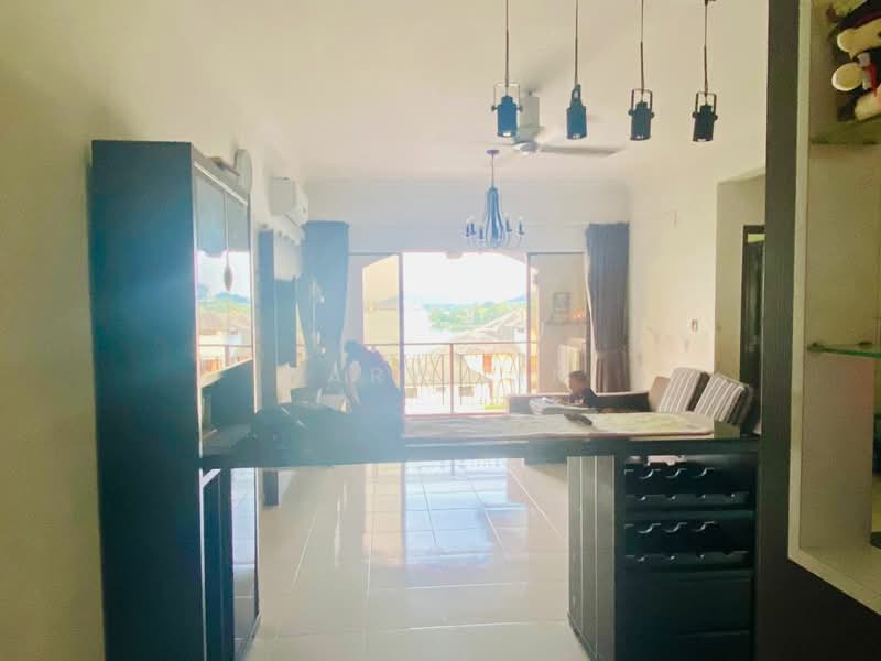 Condominium for Sale at Cyber Heights Villa - Gary Lim - Living Room - PropertyGuru.com.my