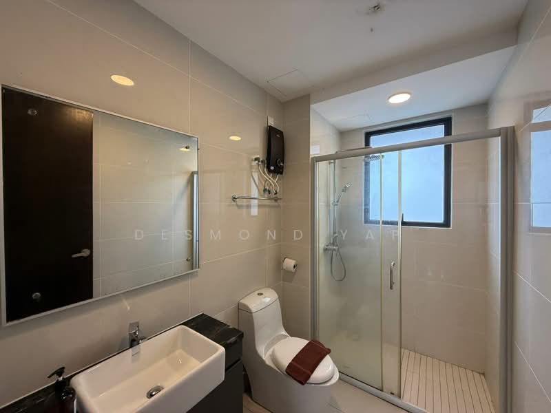 Kondominium untuk Dijual di Bay Point @ Country Garden Danga Bay - Desmond Yap - Bathroom - PropertyGuru.com.my