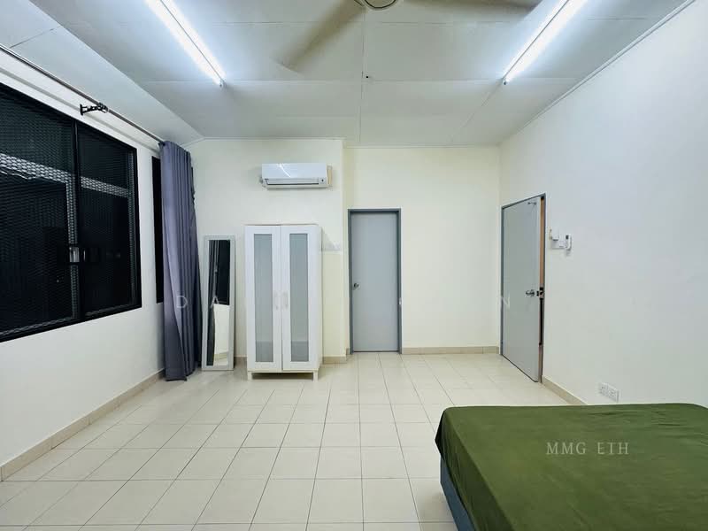 Rumah Teres 2 Tingkat untuk Disewa di Bukit Raja (Selangor) - Darren Chen - Bedroom - PropertyGuru.com.my