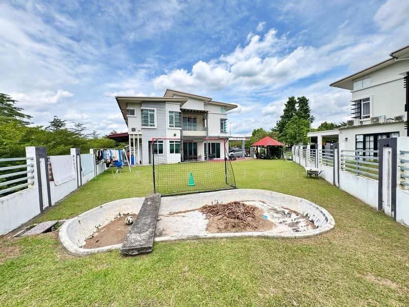 2-storey Terraced House for Sale in TTDI Grove (Kajang) - Ewat Khairul - Exterior - PropertyGuru.com.my