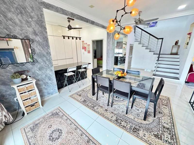 2-storey Terraced House for Sale in TTDI Grove (Kajang) - Ewat Khairul - Dining Room - PropertyGuru.com.my