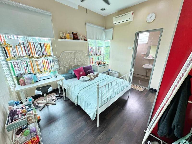 2-storey Terraced House for Sale in TTDI Grove (Kajang) - Ewat Khairul - Bedroom - PropertyGuru.com.my