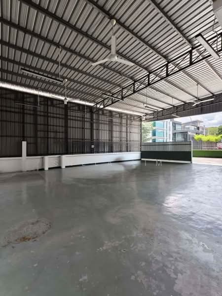 Semi-D Factory for Rent in Kawasan Perindustrian Tiong Nam (Tebrau) - Shela Lim - Interior - PropertyGuru.com.my