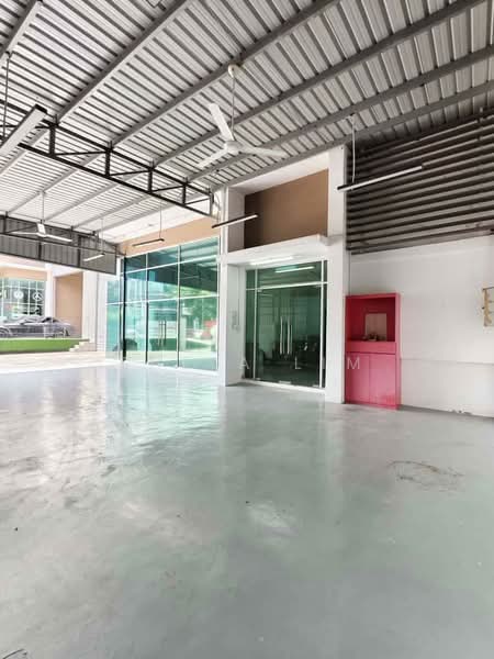 Semi-D Factory for Rent in Kawasan Perindustrian Tiong Nam (Tebrau) - Shela Lim - Entrance - PropertyGuru.com.my