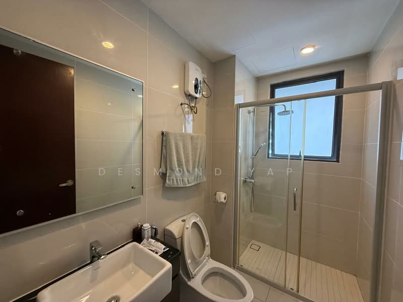 Condominium for Rent at Kings Bay @ Country Garden Danga Bay - Desmond Yap - Bathroom - PropertyGuru.com.my