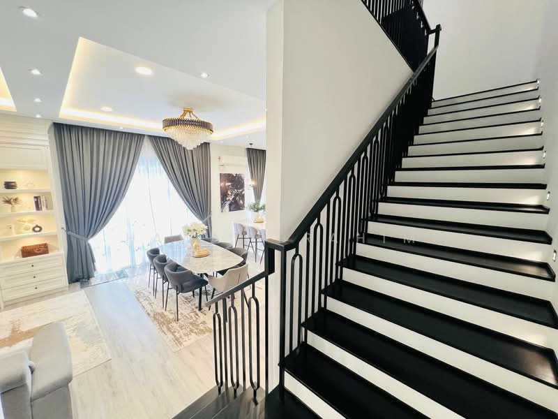 Cluster House for Sale in Eco Majestic (Semenyih) - Hawa Ibrahim - Dining Room - PropertyGuru.com.my
