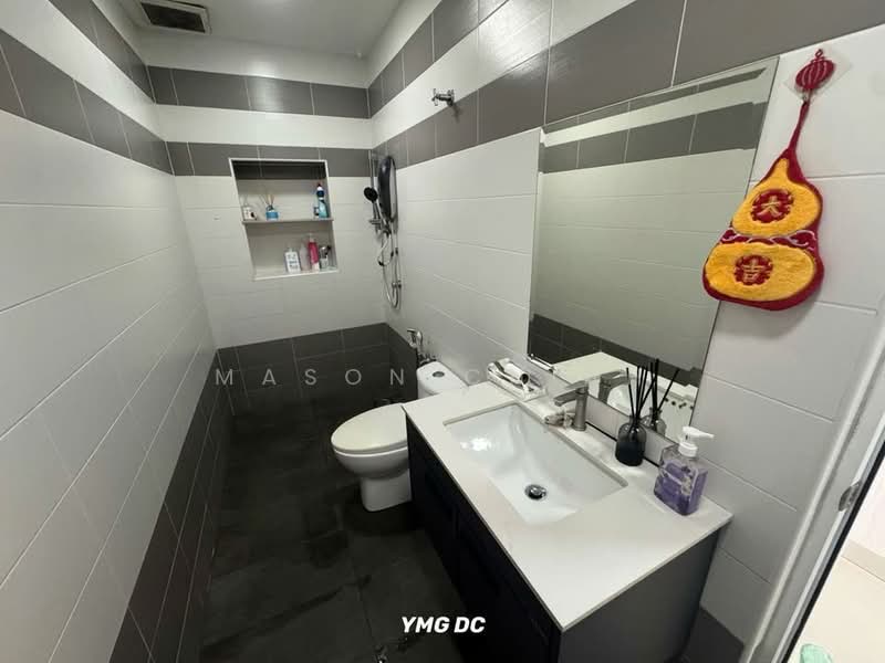 2-storey Terraced House for Sale in Ambang Botanic 2 (Klang) - Mason Chiah - Bathroom - PropertyGuru.com.my