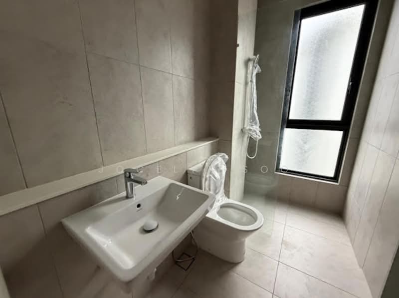 Rumah Berkembar untuk Dijual di Bandar Sungai Long (Selangor) - Jocelyn Soo - Bathroom - PropertyGuru.com.my