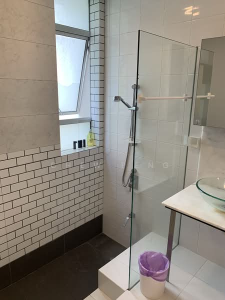 Servis Apartment untuk Disewa di Verve Suites - chew Peng - Bathroom - PropertyGuru.com.my