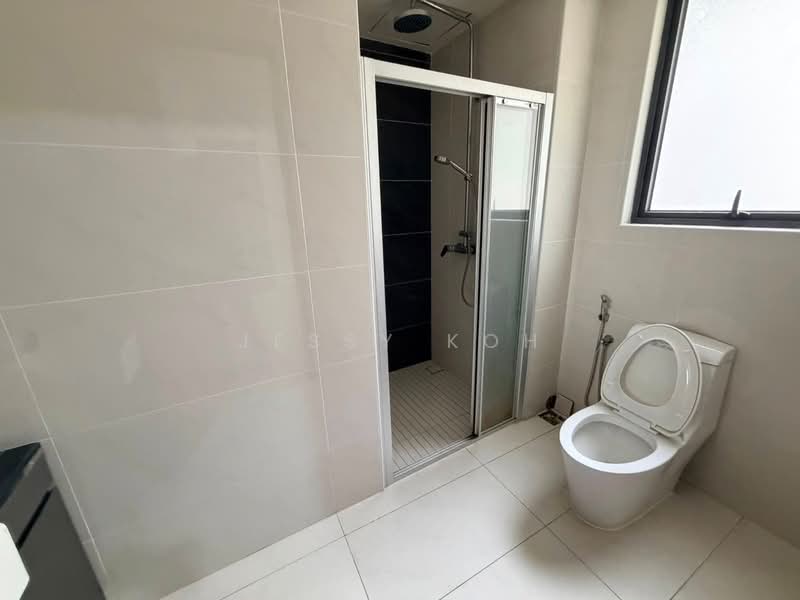 Condominium for Rent at Royal Strand @ Country Garden Danga Bay - Jessy Koh - Bathroom - PropertyGuru.com.my
