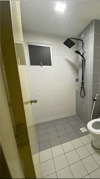 Pangsapuri untuk Disewa di Seri Pinang - Amirah Azmi - Bathroom - PropertyGuru.com.my