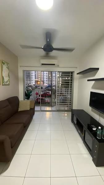 Pangsapuri untuk Disewa di Seri Pinang - Amirah Azmi - Living Room - PropertyGuru.com.my