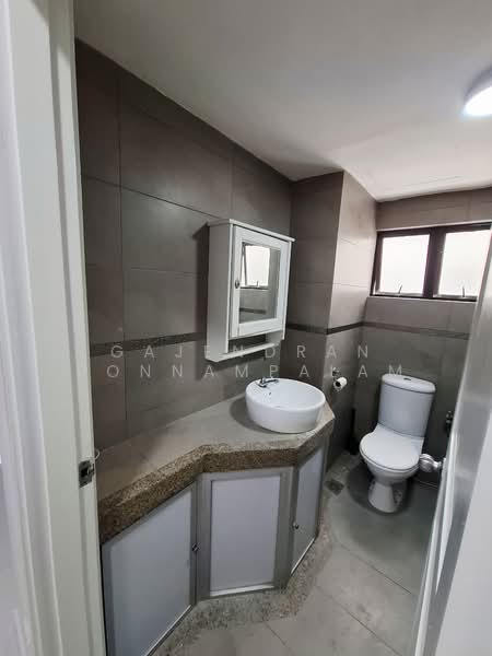 Condominium for Rent at Maxwell Towers - GAJENDRAN PONNAMPALAM - Bathroom - PropertyGuru.com.my