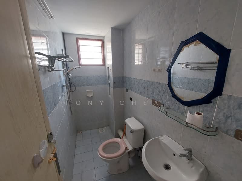Condominium for Sale at Serina Bay - Tony Cheah - Bathroom - PropertyGuru.com.my