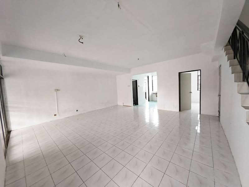 2-storey Terraced House for Sale in Taman Impian Jaya (Senai) - Vanessa Lim - Living Room - PropertyGuru.com.my