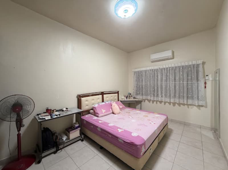 Townhouse for Sale in Taman Lagenda Mas (Cheras) - Jocelyn Soo - Bedroom - PropertyGuru.com.my