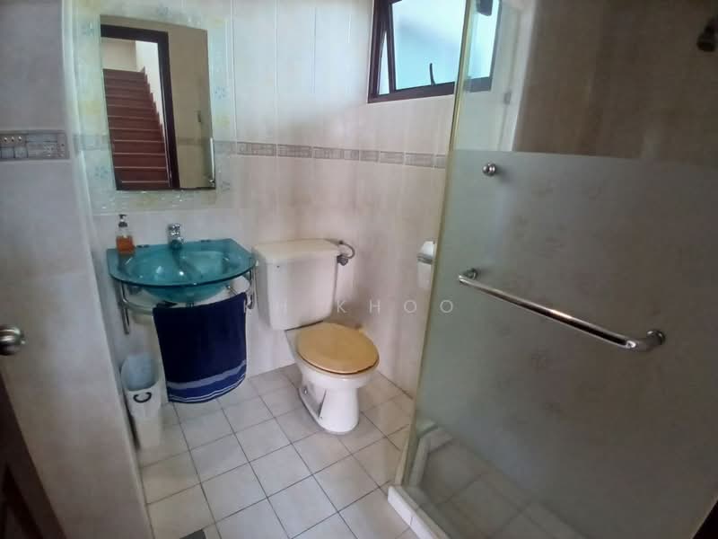 Kondominium untuk Dijual di Robson Condominium - KH Khoo - Bathroom - PropertyGuru.com.my