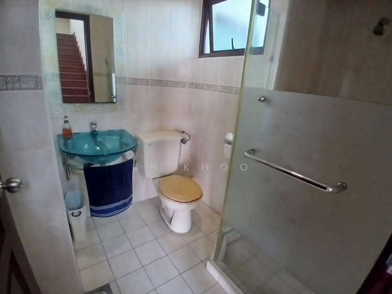 Kondominium untuk Dijual di Robson Condominium - KH Khoo - Bathroom - PropertyGuru.com.my