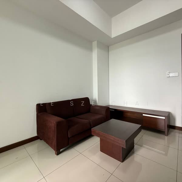 Condominium for Rent at Bay Resort Condominium - Yee Sze Chai - Living Room - PropertyGuru.com.my
