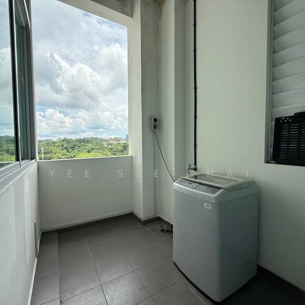 Condominium for Rent at Bay Resort Condominium - Yee Sze Chai - Balcony - PropertyGuru.com.my