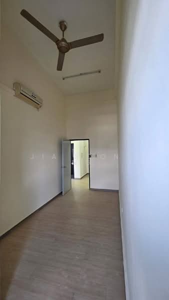 Servis Apartment untuk Dijual di The Garden Residences - JIA SOONG NG - Interior - PropertyGuru.com.my