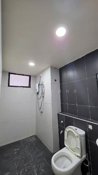 Servis Apartment untuk Dijual di The Garden Residences - JIA SOONG NG - Bathroom - PropertyGuru.com.my