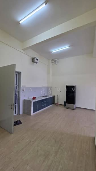 Servis Apartment untuk Dijual di The Garden Residences - JIA SOONG NG - Kitchen - PropertyGuru.com.my