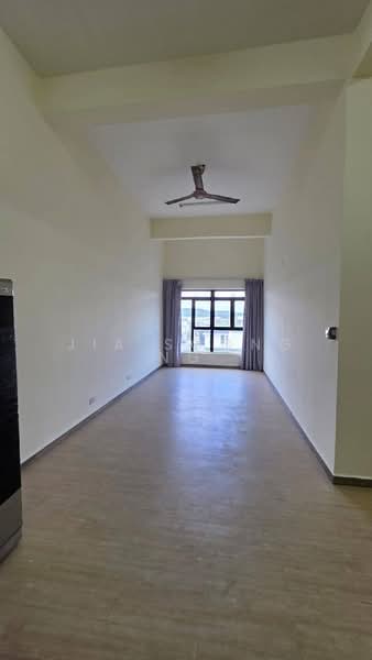 Servis Apartment untuk Dijual di The Garden Residences - JIA SOONG NG - Living Room - PropertyGuru.com.my