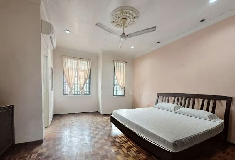 Rumah Teres 2 Tingkat untuk Dijual di Taman Setia Indah (Tebrau) - Fong Lik - Bedroom - PropertyGuru.com.my