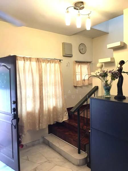 Rumah Teres 2 Tingkat untuk Dijual di Putra Heights (Subang Jaya) - Aizat Saifulrullah - Entrance - PropertyGuru.com.my
