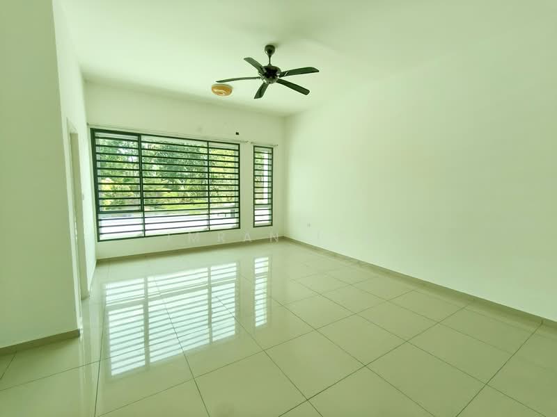 Terraced House for Sale in Bandar Sri Sendayan (Negeri Sembilan) - Imran Isa - Living Room - PropertyGuru.com.my
