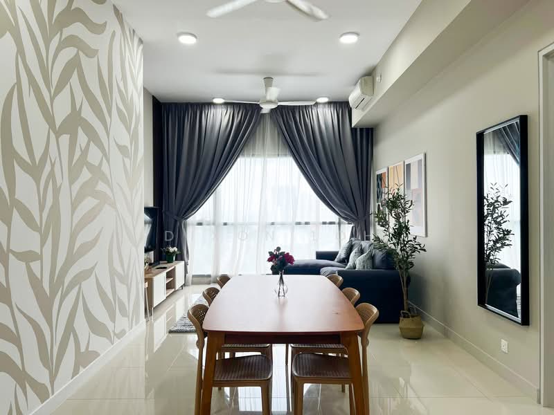 Servis Apartment untuk Disewa di Dianthus @ Tropicana Gardens - Dixon Loh - Living Room - PropertyGuru.com.my