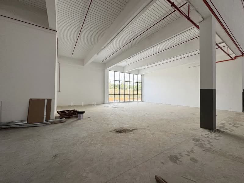 Detached Factory for Rent in Taman Perindustrian Senai (Senai) - Ken Cheow - Interior - PropertyGuru.com.my